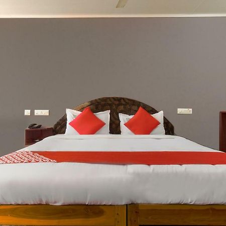 Oyo 45475 Annai Lodge 坦贾武尔 外观 照片