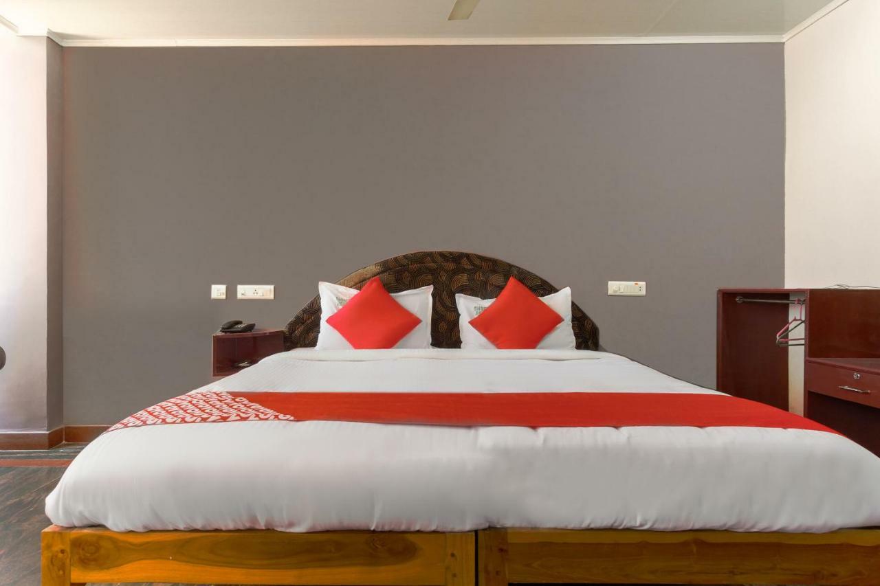 Oyo 45475 Annai Lodge 坦贾武尔 外观 照片