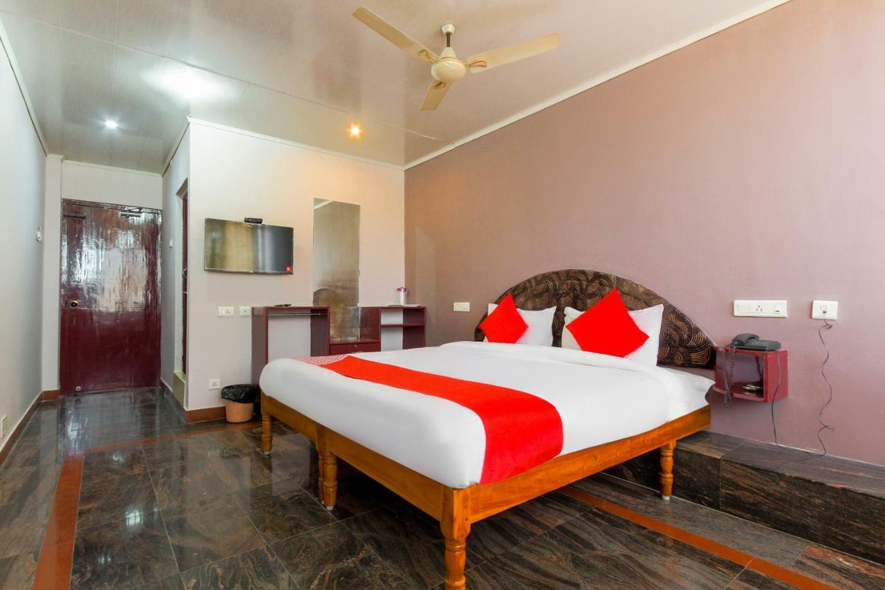 Oyo 45475 Annai Lodge 坦贾武尔 外观 照片